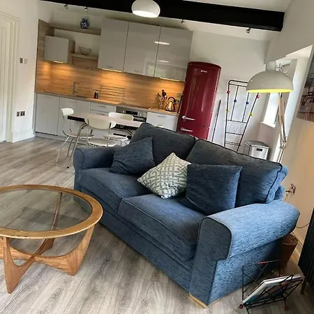 Richmond Hill Markington *